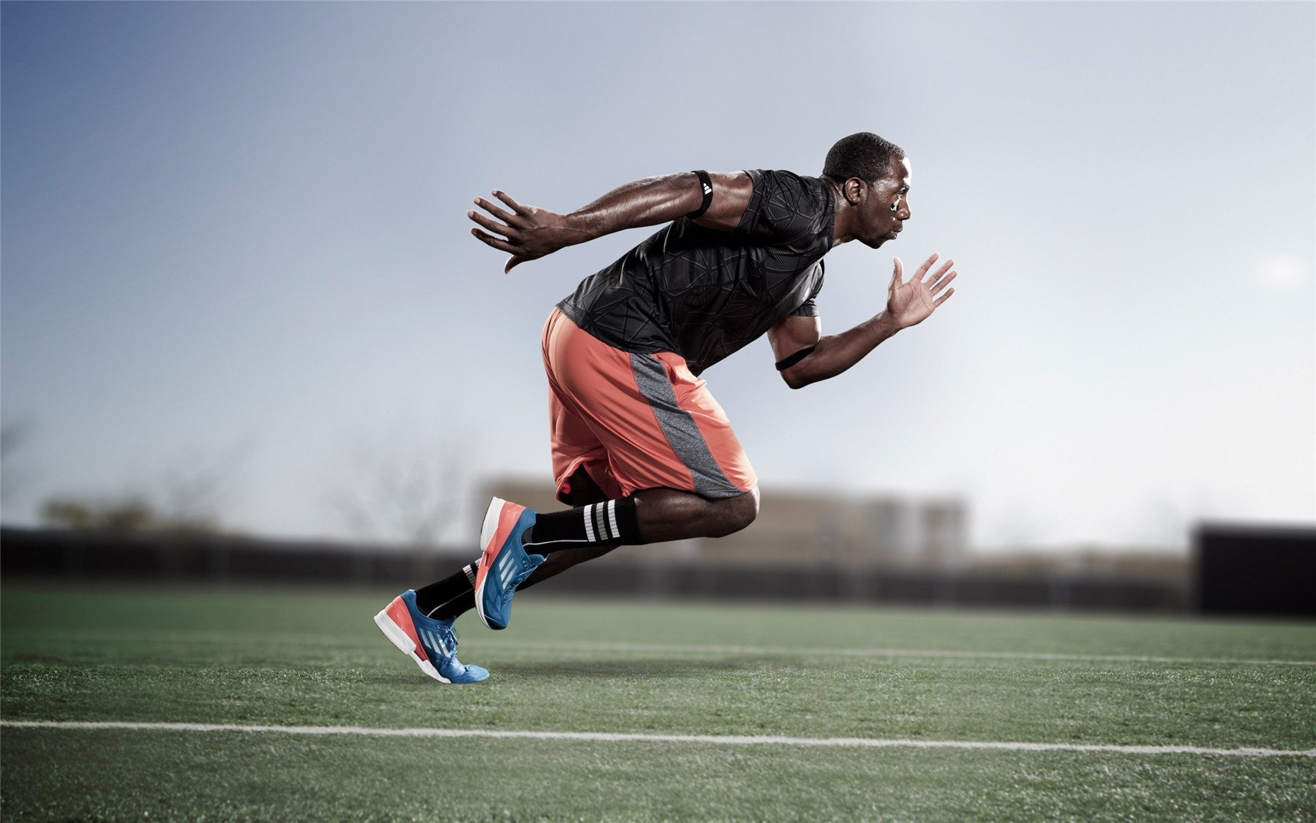 综合体育系“无观众闭门训练模拟赛” 训练学生自我激励能力